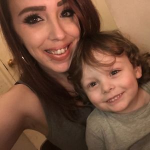 Meet your Posher, Gloria